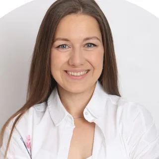 Елена Маршалова